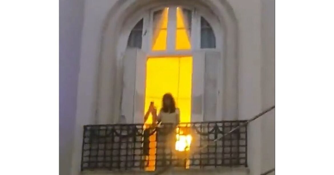 Cristina Kirchner saludó desde el balcón en medio de los festejos de Carnaval y se prepara una nueva movilización de artistas