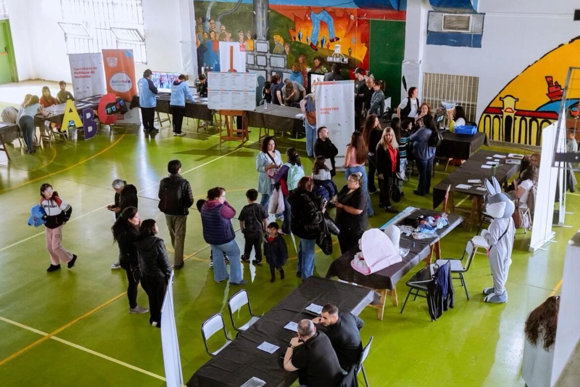 GOBIERNO EN TU BARRIO REUNIÓ A CIENTOS DE FAMILIAS EN LAS TRES CIUDADES EN SU EDICIÓN ESPECIAL POR EL INICIO DE CLASES