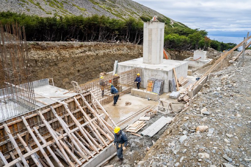 COMENZÓ EL MONTAJE DEL NUEVO MEDIO DE ELEVACIÓN DEL CERRO MARTIAL
