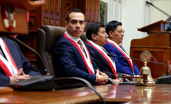 PERÚ: EL CONGRESO DESTITUYE AL PRESIDENTE JOSÉ JERÍ EN MEDIO DEL ESCÁNDALO DEL «CHIFAGATE»