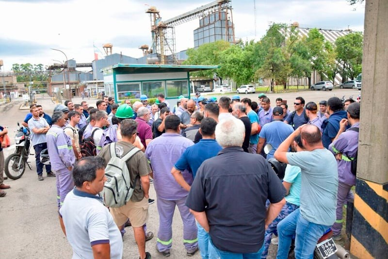 El mapa del desempleo: en la Argentina de Milei ya se pierden 30 empresas por día y más de 600 conflictos laborales sacuden el territorio