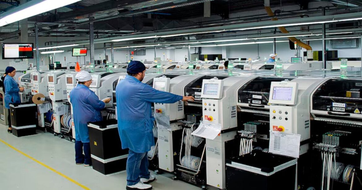 El estancamiento industrial opacó el crecimiento del 4,4% en 2025: el agro impulsó la recuperación mientras la fábrica y el comercio acumularon retrocesos