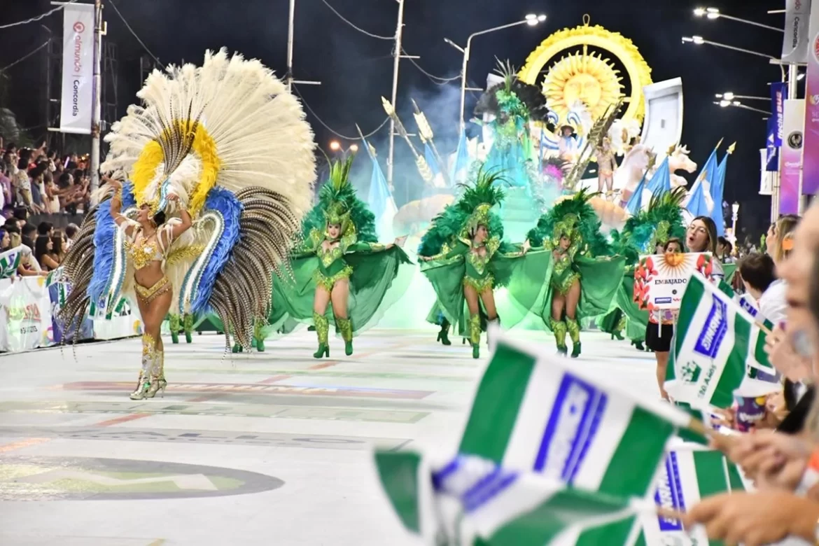 EMERATRIZ GRABA SU NOMBRE CON ORO EN LA HISTORIA DEL CARNAVAL: ¡13 VECES CAMPEONA!