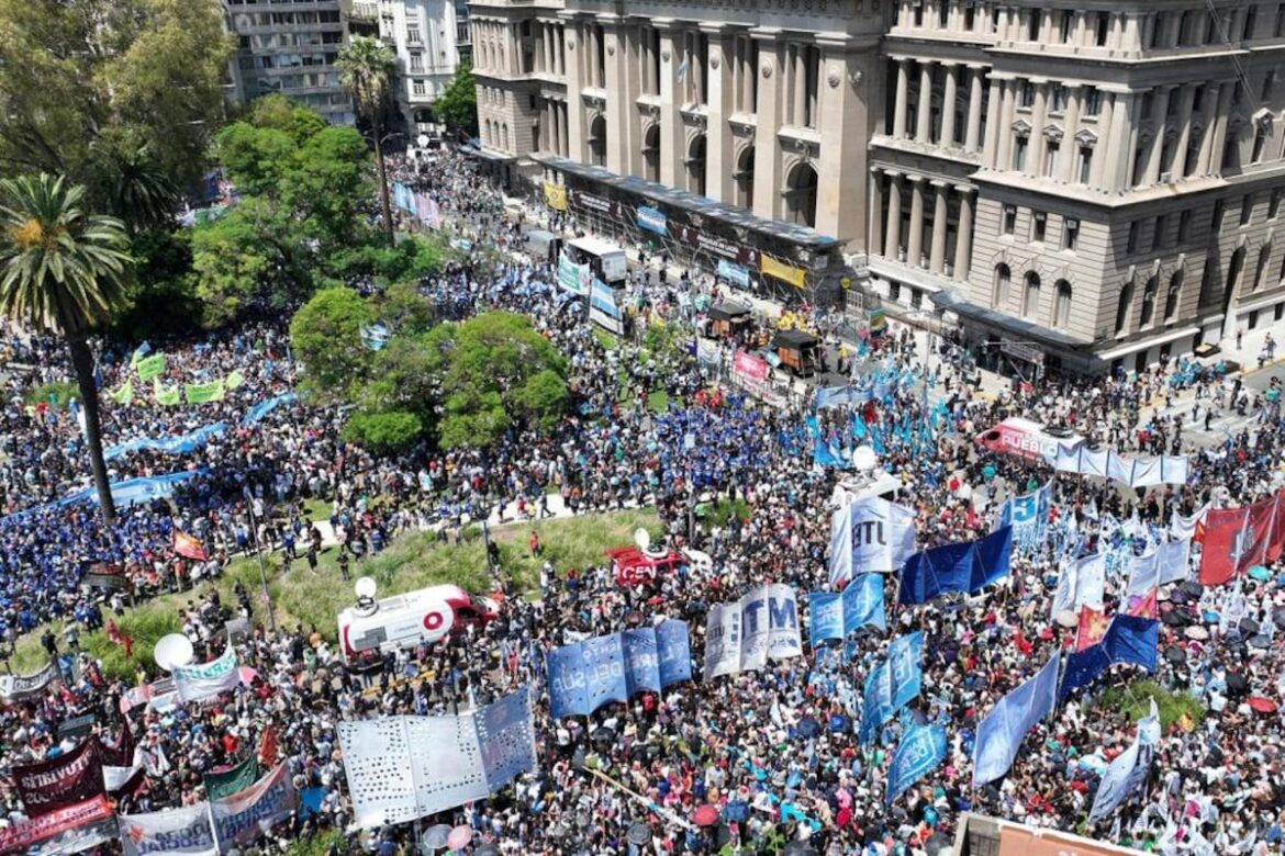 La CGT advierte que podría convocar a un paro general si la crisis social se profundiza