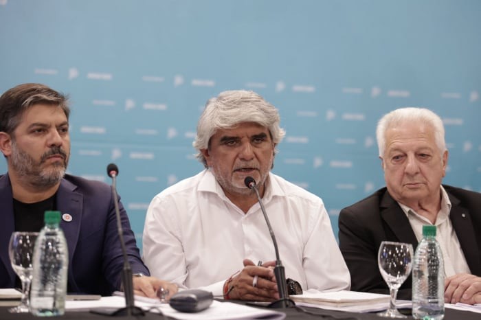 El gobierno bonaerense sale al cruce de la reforma laboral libertaria y denuncia una regresión histórica de medio siglo