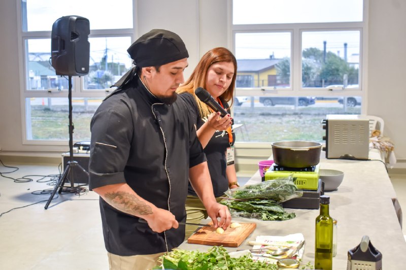 CON GRAN CONVOCATORIA SE REALIZÓ UNA NUEVA EDICIÓN DE “PRODUCTORES DEL FIN DEL MUNDO”