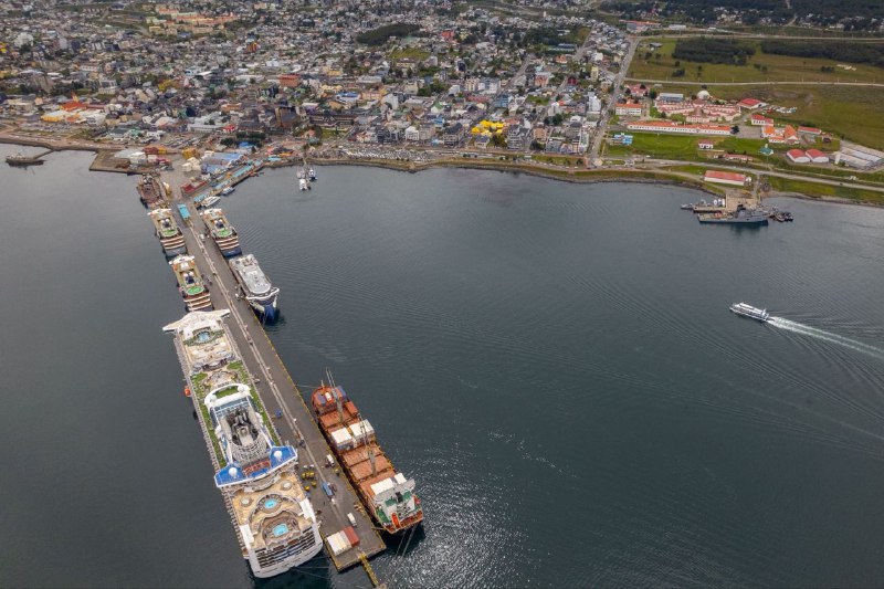 PUERTO DE USHUAIA: GOBIERNO AVANZA EN LA APROBACIÓN DE LA INVERSIÓN PRIVADA PARA LA NUEVA TERMINAL, PERO LA INTERVENCIÓN FRENA OBRAS CLAVE