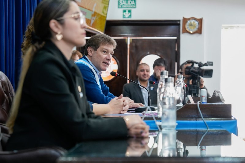 PUERTO DE USHUAIA: “ES UNA GROTESCA INTERVENCIÓN FEDERAL, ES ILEGAL Y ES ILEGÍTIMA”
