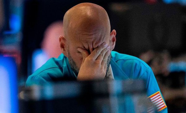 La ofensiva en Medio Oriente enciende las alertas globales: el petróleo supera la barrera de los 100 dólares y los mercados se desploman