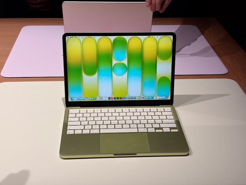 La conquista terrenal de Apple: la MacBook Neo aterriza en el mercado masivo con un precio que desafía su propia historia