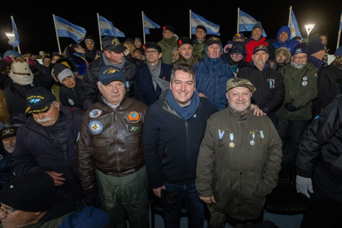 «ESTA VIGILIA ES EL ABRAZO DE RÍO GRANDE A NUESTROS VETERANOS»