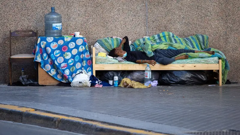 “Ficción metodológica”: para un destacado sociólogo, la caída de la pobreza que festeja el Gobierno no se refleja en el bolsillo de las familias