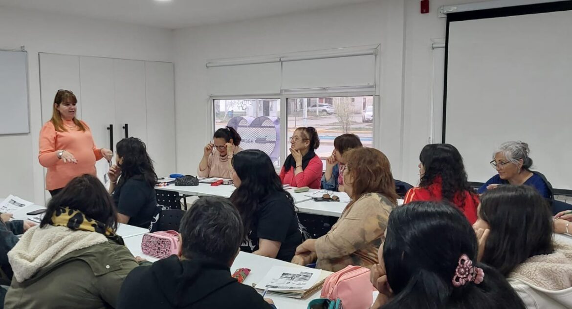 APRENDÉ IDIOMAS: SUMATE A LOS CURSOS 2026