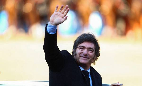 La gestión de Milei se desploma siete puntos en tres meses y el pesimismo económico atraviesa a siete de cada diez argentinos