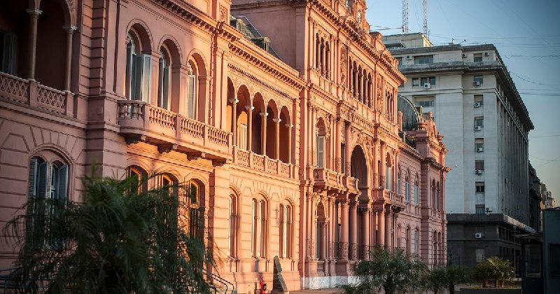 Máxima tensión diplomática: el Gobierno argentino profundiza su alineamiento con Washington y Tel Aviv mientras el Congreso intenta imponer un rumbo de neutralidad en el conflicto bélico