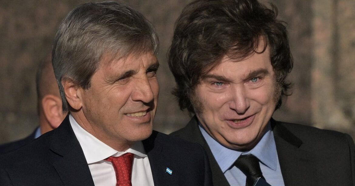 La parábola del San Bernardo: el oficialismo se resquebraja entre la sombra de Caputo y la deriva presidencial