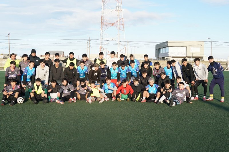 TIERRA DEL FUEGO AVANZA EN SU PREPARACIÓN PARA LOS JUEGOS EPADE CON ENTRENAMIENTOS EN HANDBALL Y FÚTBOL