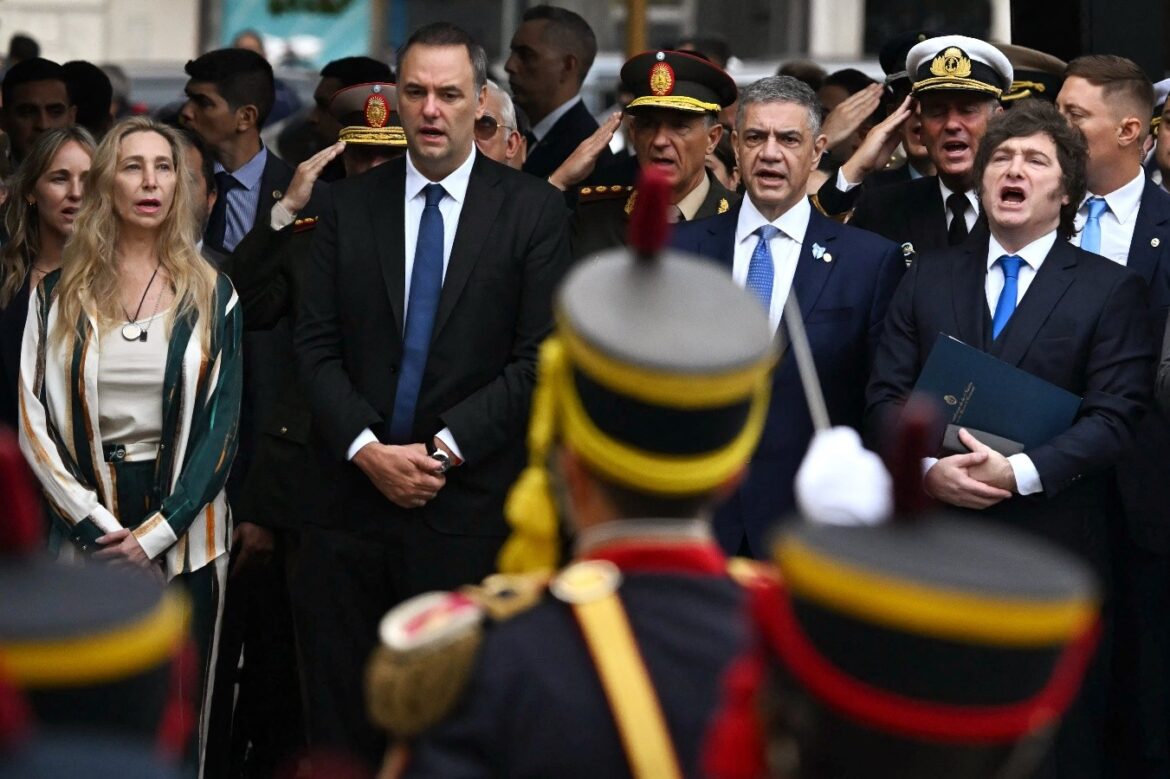 Paradojas y silencios: el homenaje de Milei a los caídos de Malvinas en la antesala de un viaje a Londres