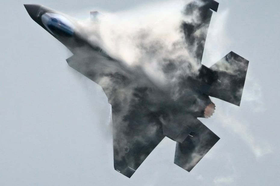 Bajo fuego enemigo: Teherán abate dos aeronaves militares de EE.UU. en un inédito golpe de soberanía