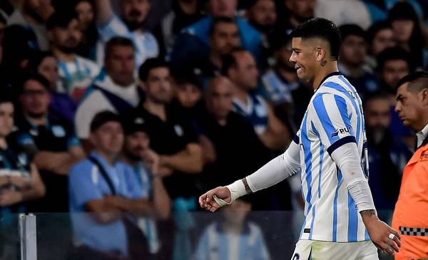 Insólito estallido de Marcos Rojo: el defensor se fue expulsado por una agresión sin balón y desató su ira contra el árbitro