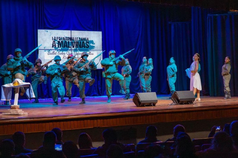 GRAN CONVOCATORIA EN EL PRIMER ENCUENTRO DE CANTAUTORES “LA PATAGONIA LE CANTA A MALVINAS”