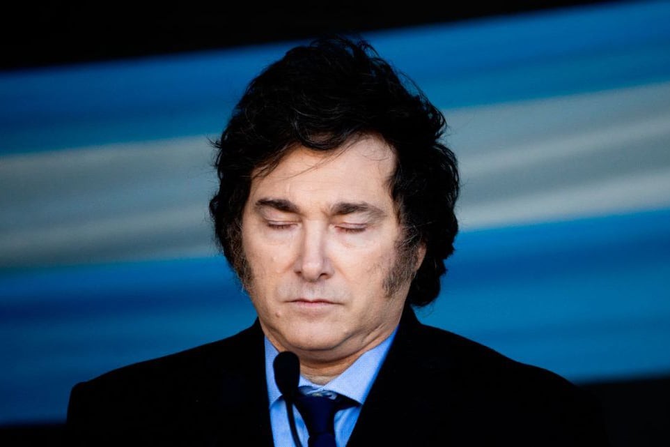 El tablero digital que se vuelve adversario: la menguante influencia de Javier Milei en las redes sociales