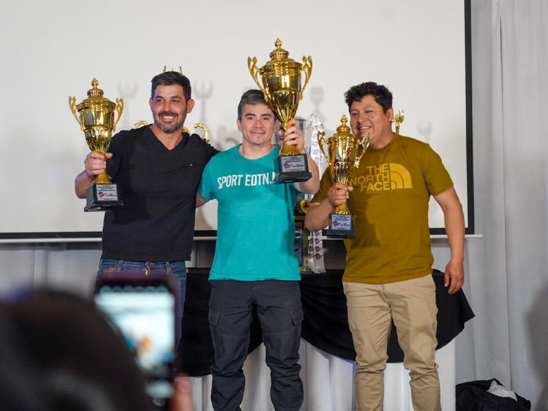 EL MUNICIPIO ACOMPAÑÓ LA PREMIACIÓN DE LA HISTÓRICA VUELTA DE LA TIERRA DEL FUEGO