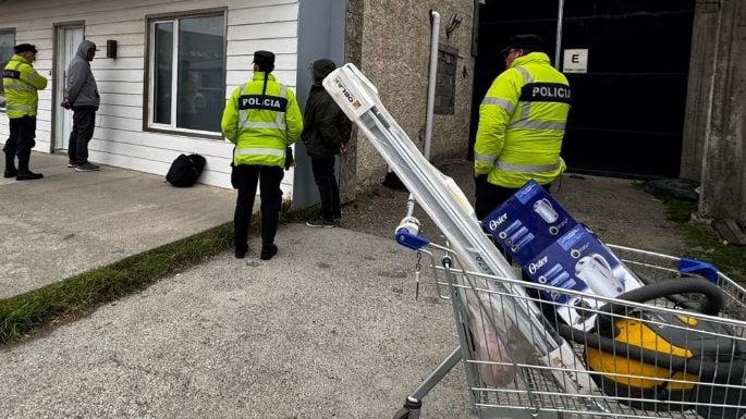 Operativo policial en Río Grande: dos detenidos, elementos recuperados y un cultivo de marihuana descubierto en el mismo día