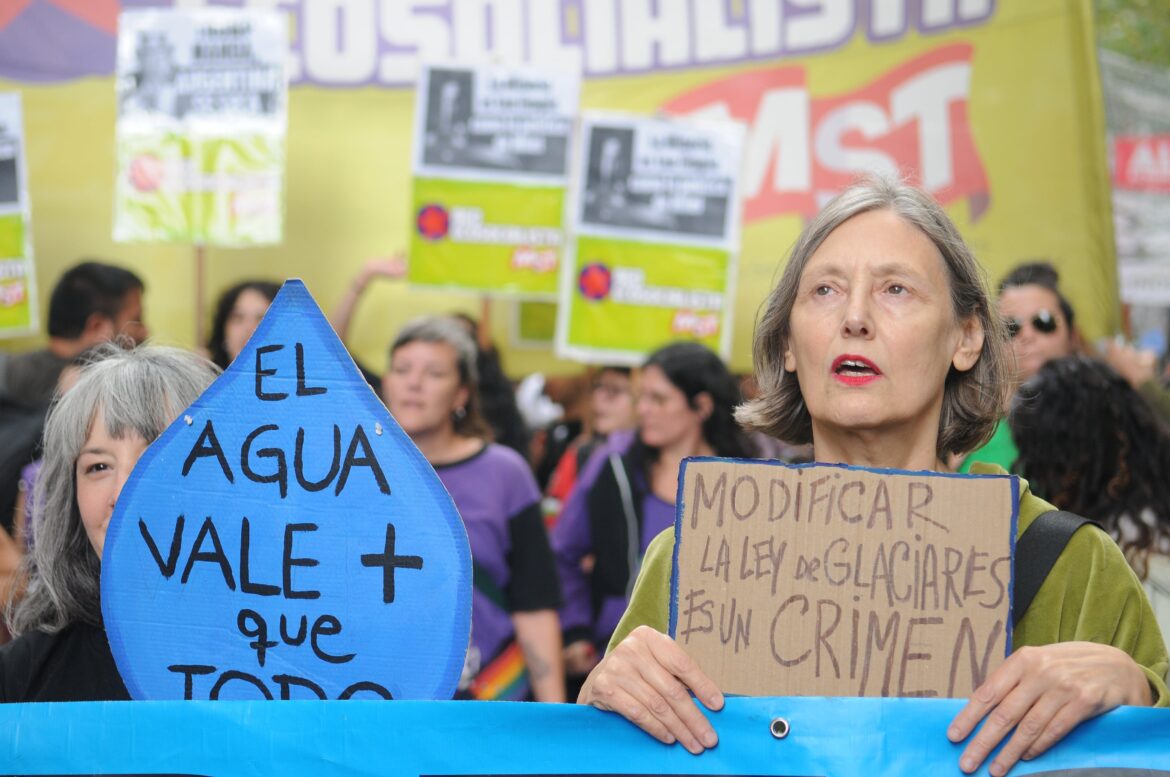 La histórica demanda ciudadana que desafía la reforma de la Ley de Glaciares: más de 300 mil adhesiones en defensa del agua