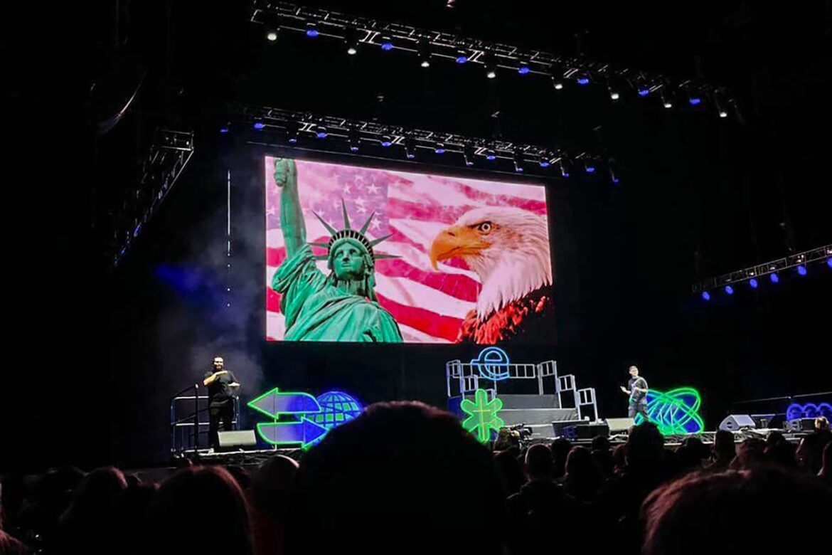 Rechazo juvenil en un evento masivo: abucheos y tensión en el “Experiencia Endeavor Sub20”