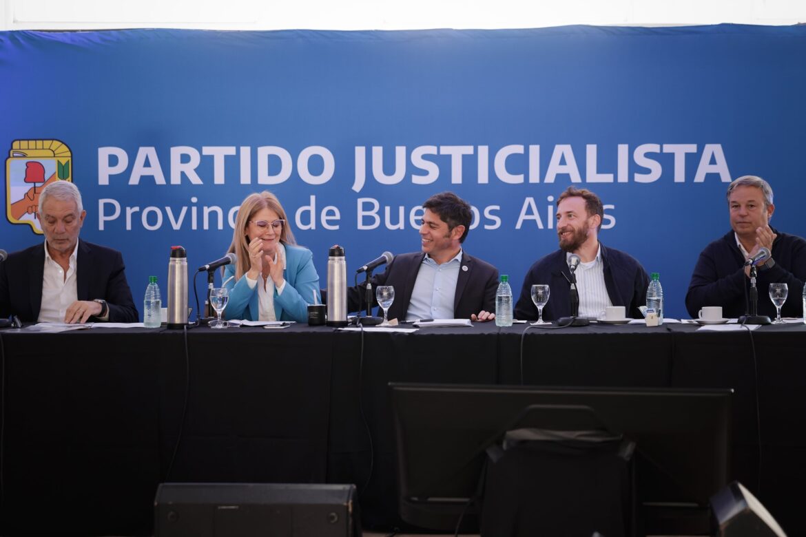Kicillof lanzó un ambicioso plan para modernizar el PJ bonaerense de cara al 2027