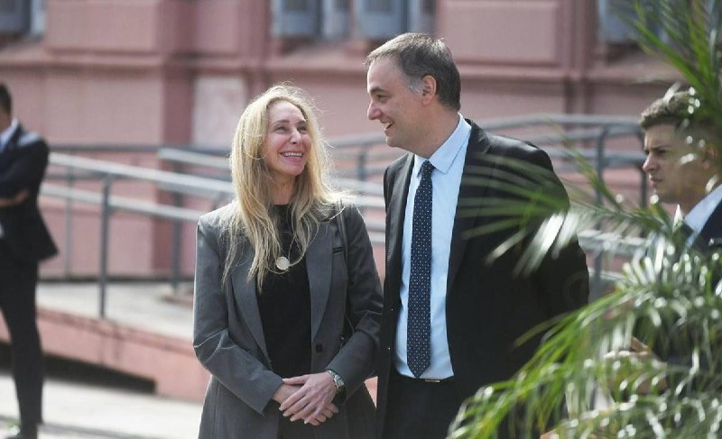 La sombra del poder: Karina Milei opera como jefa de Gabinete de facto en medio de una interna crítica en la Casa Rosada