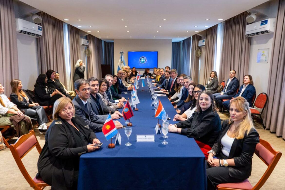 LA PROVINCIA ADHIRIÓ AL PROGRAMA NACIONAL DE RESTITUCIÓN DE DERECHOS A VÍCTIMAS DE TRATA