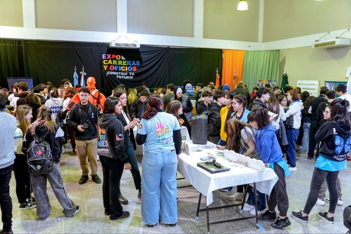 NUEVA EDICIÓN DE EXPO CARRERAS Y OFICIOS: SE INVITA A LAS INSTITUCIONES EDUCATIVAS A SUMARSE A LA CONSTRUCCIÓN DE LA GUÍA DE PROMOCIÓN EGRESO 2026