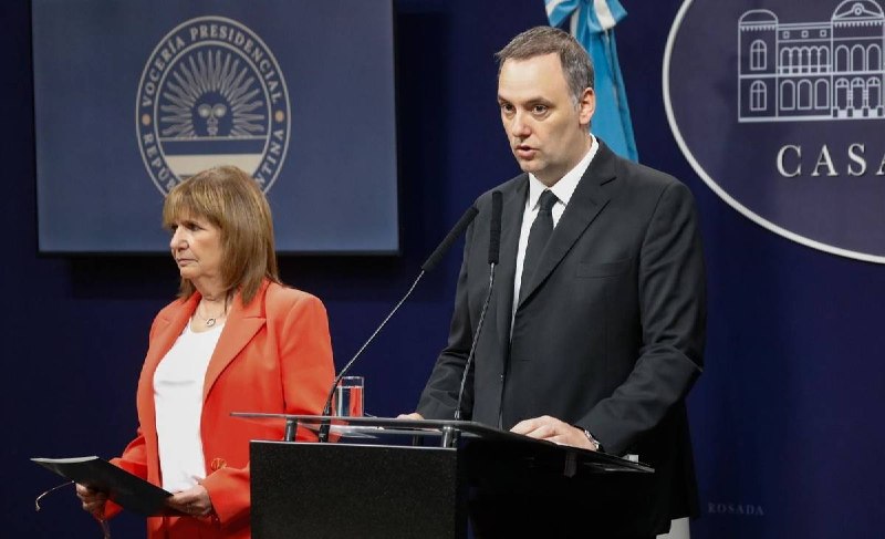 Presión en el Gabinete: Bullrich exige a Adorni la presentación inmediata de su declaración jurada ante la pesquisa por enriquecimiento