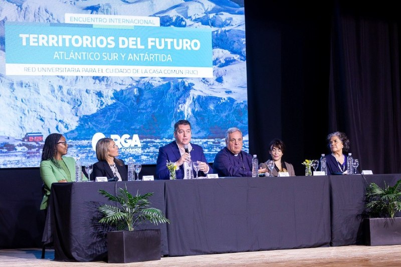 ESTE JUEVES, RÍO GRANDE LLEVA SU MIRADA A LA FERIA DEL LIBRO