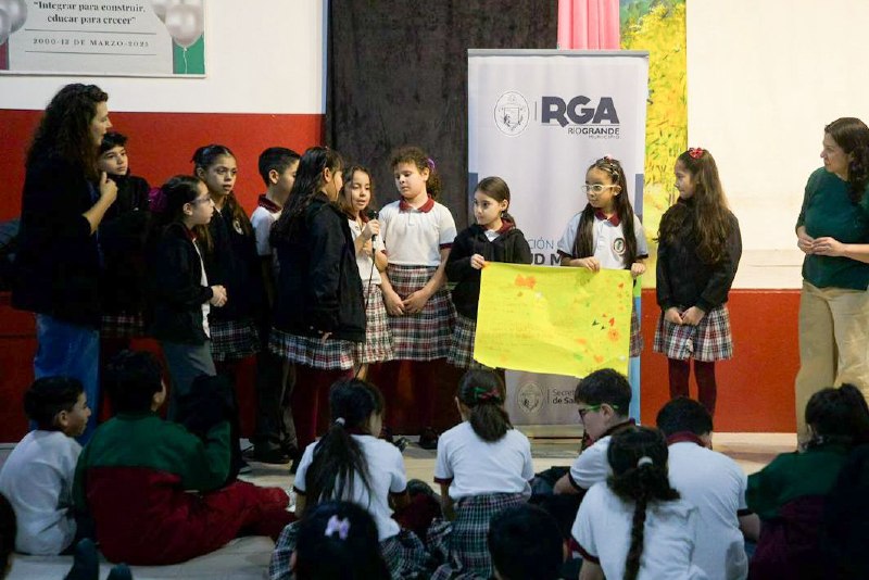 EL MUNICIPIO BRINDÓ TALLERES DE PREVENCIÓN ANTE EL BULLYING EN ESCUELAS