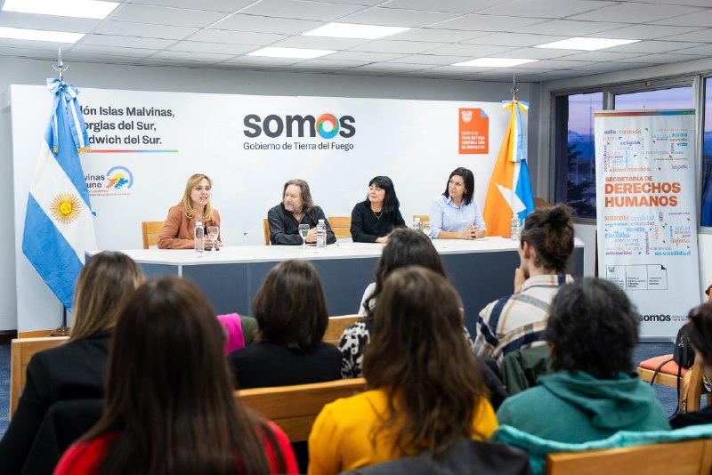 SE REALIZÓ CONVERSATORIO PARA DEBATIR EL PROYECTO DE LEY SOBRE “FALSAS DENUNCIAS”