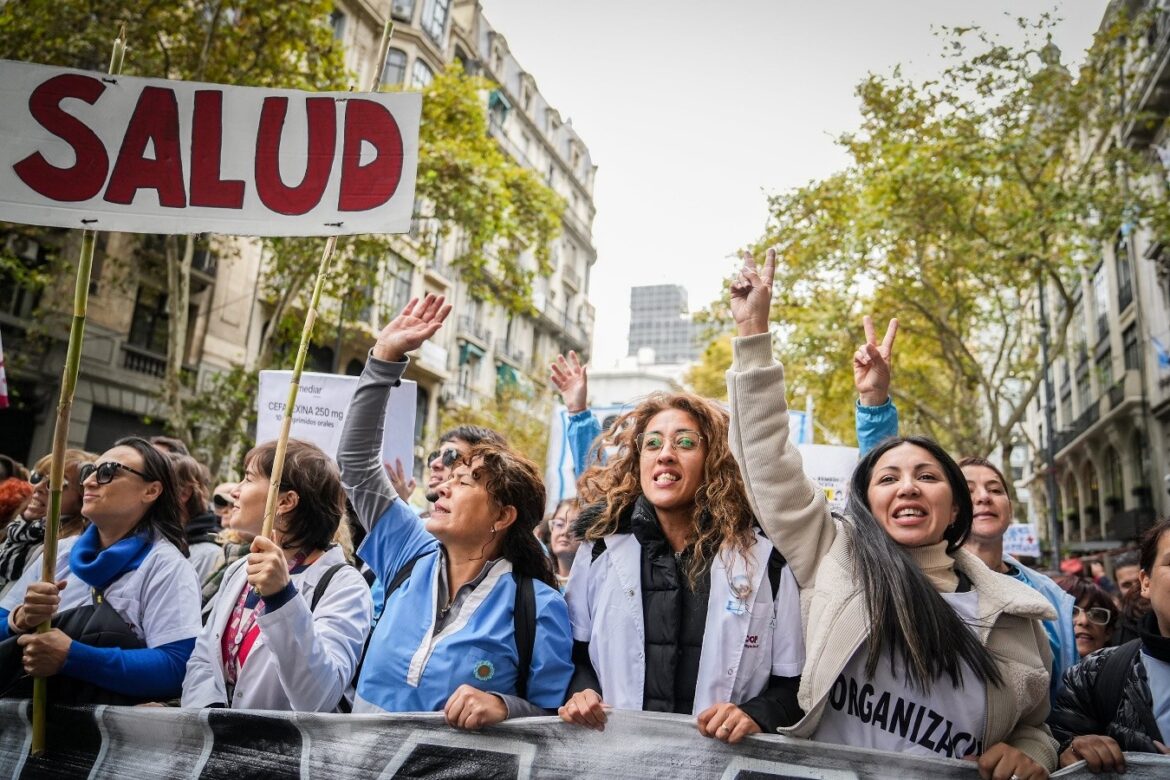 Entre audios íntimos, denuncias de corrupción y una interna feroz: el oficialismo navega entre el escándalo y la estrategia de distracción