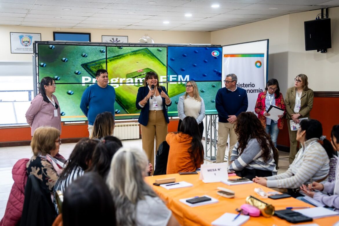GRAN CONVOCATORIA EN EL III FORO DE MUJERES EMPRENDEDORAS Y EMPRESARIAS EN USHUAIA