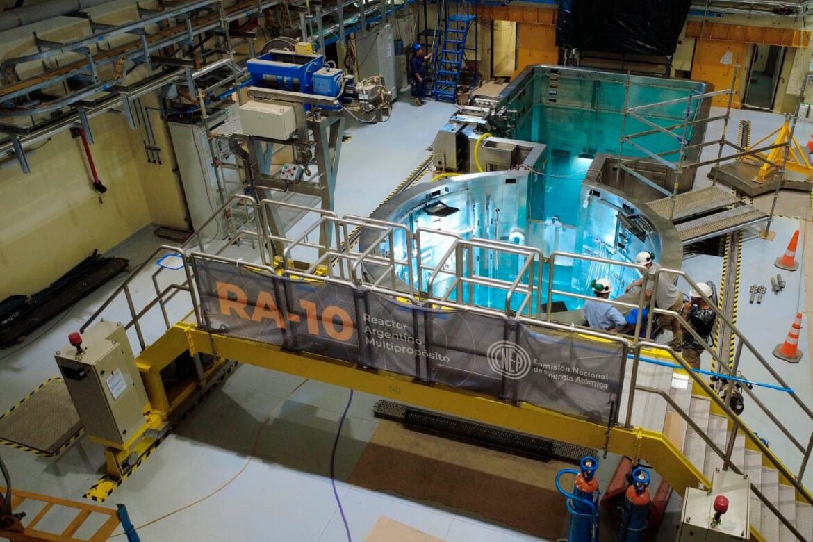 El plan nuclear del Gobierno: desmantelamiento y apertura a privados bajo la mira de Estados Unidos