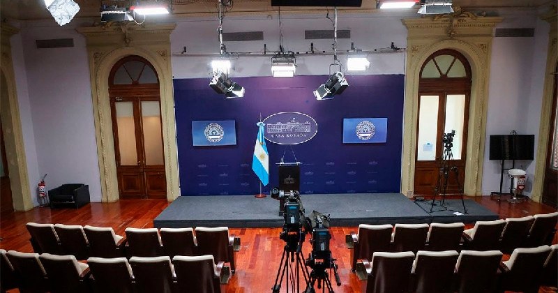 Tras una clausura histórica, el Gobierno restablece el acceso a la sala de prensa de la Casa Rosada con nuevas limitaciones