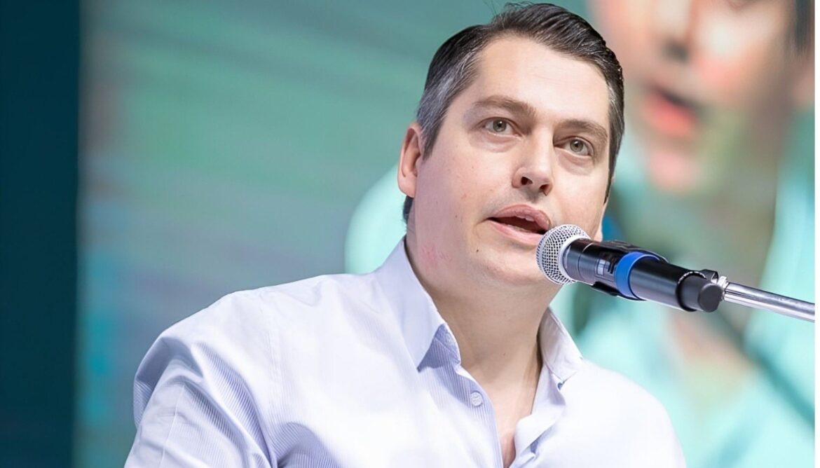 “HAY URGENCIAS, HAY PRIORIDADES Y LA REFORMA DE LA CONSTITUCIÓN NO ES NINGUNA DE LAS DOS”