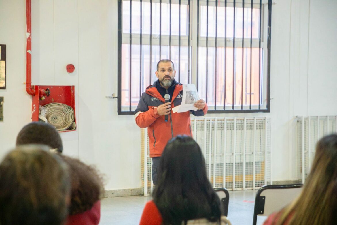 RÍO GRANDE FORTALECE LOS PLANES DE EVACUACIÓN EN INSTITUCIONES EDUCATIVAS