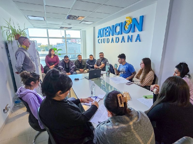 EL MUNICIPIO CAPACITÓ AL PERSONAL DEL 147 PARA FORTALECER LA ATENCIÓN FRENTE A LAS BAJAS TEMPERATURAS