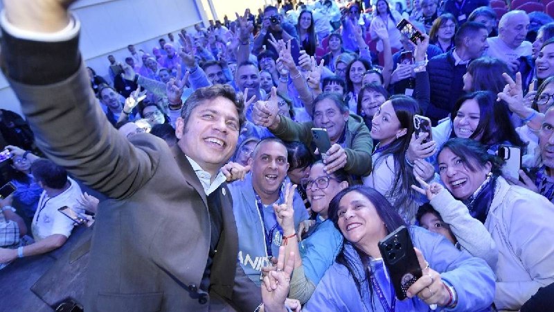 Kicillof pronosticó el fin del ciclo libertario y tildó al gobierno de Milei como “un fracaso de la ultraderecha mundial”
