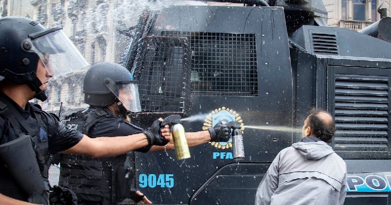 Un revés judicial al esquema de seguridad de Bullrich: la Casación Federal exige esclarecer los sucesos contra la tercera edad