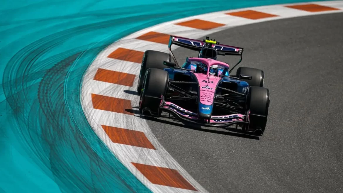 Un tropiezo inoportuno en Miami postergó la ilusión de Colapinto: décimo puesto en el Sprint tras una batalla sin recompensa