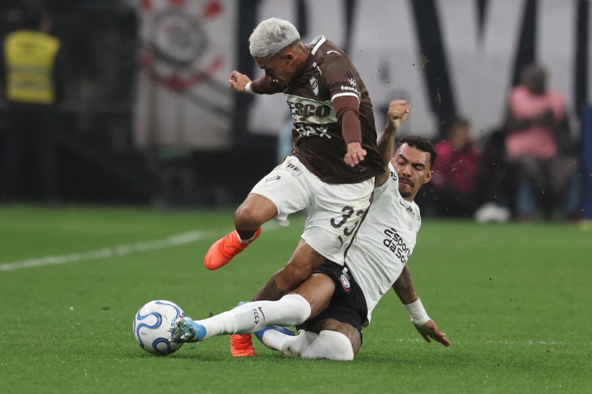 El Calamar hace historia en Brasil: Zapiola firma un doblete y Platense se mete en los octavos de final de la Libertadores
