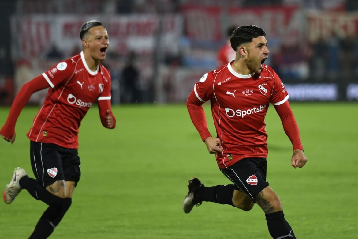 Dos golpes de magia ejecutante impulsan a Independiente hacia los octavos de final de la Copa Argentina